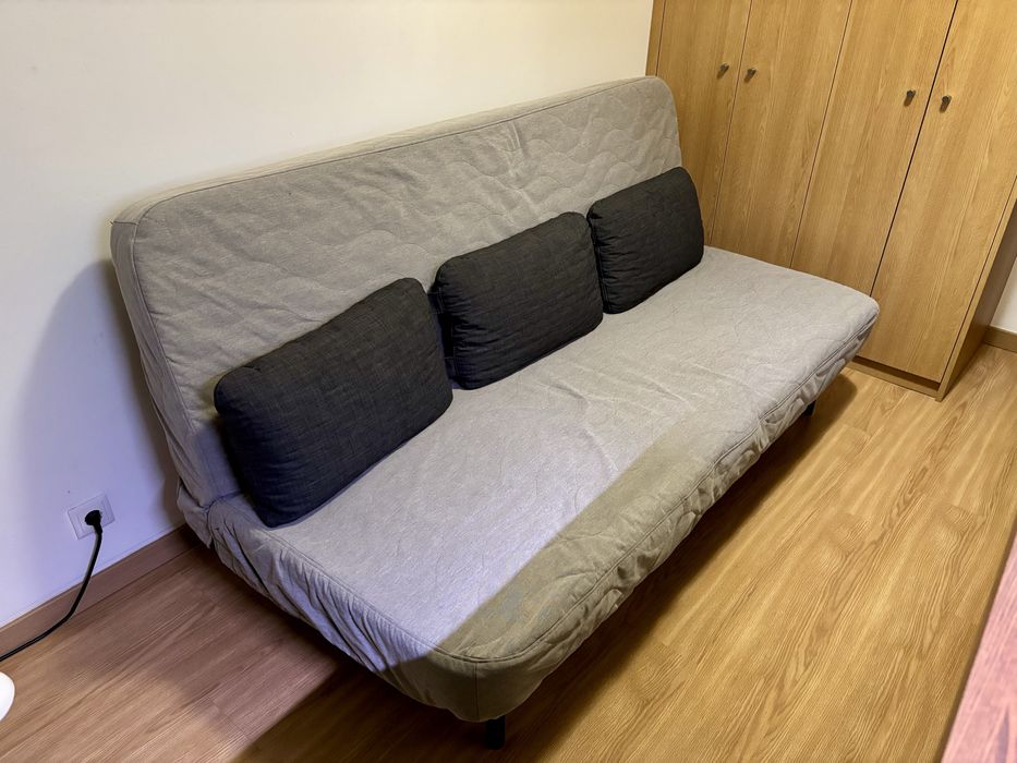 Sofá cama 3 lugares | NYHAMN (IKEA) | colchão de molas ensacadas