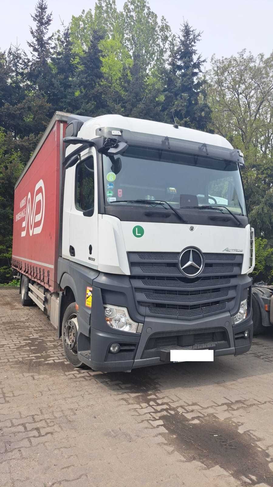 Mercedes Actros 18/330