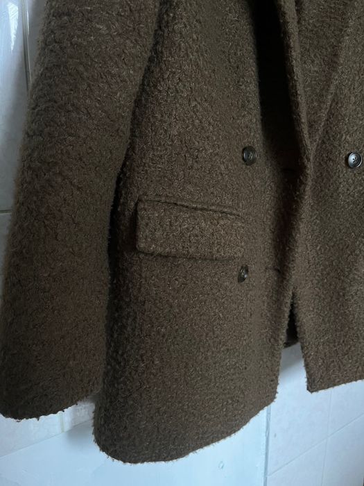 Трендове пальто-піджак коричневого кольору