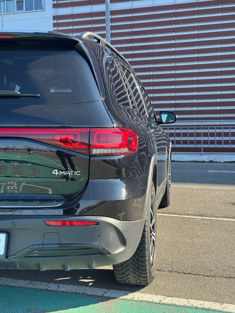 Mercedes-Benz EQB 2022 350 4Matic AMG Look