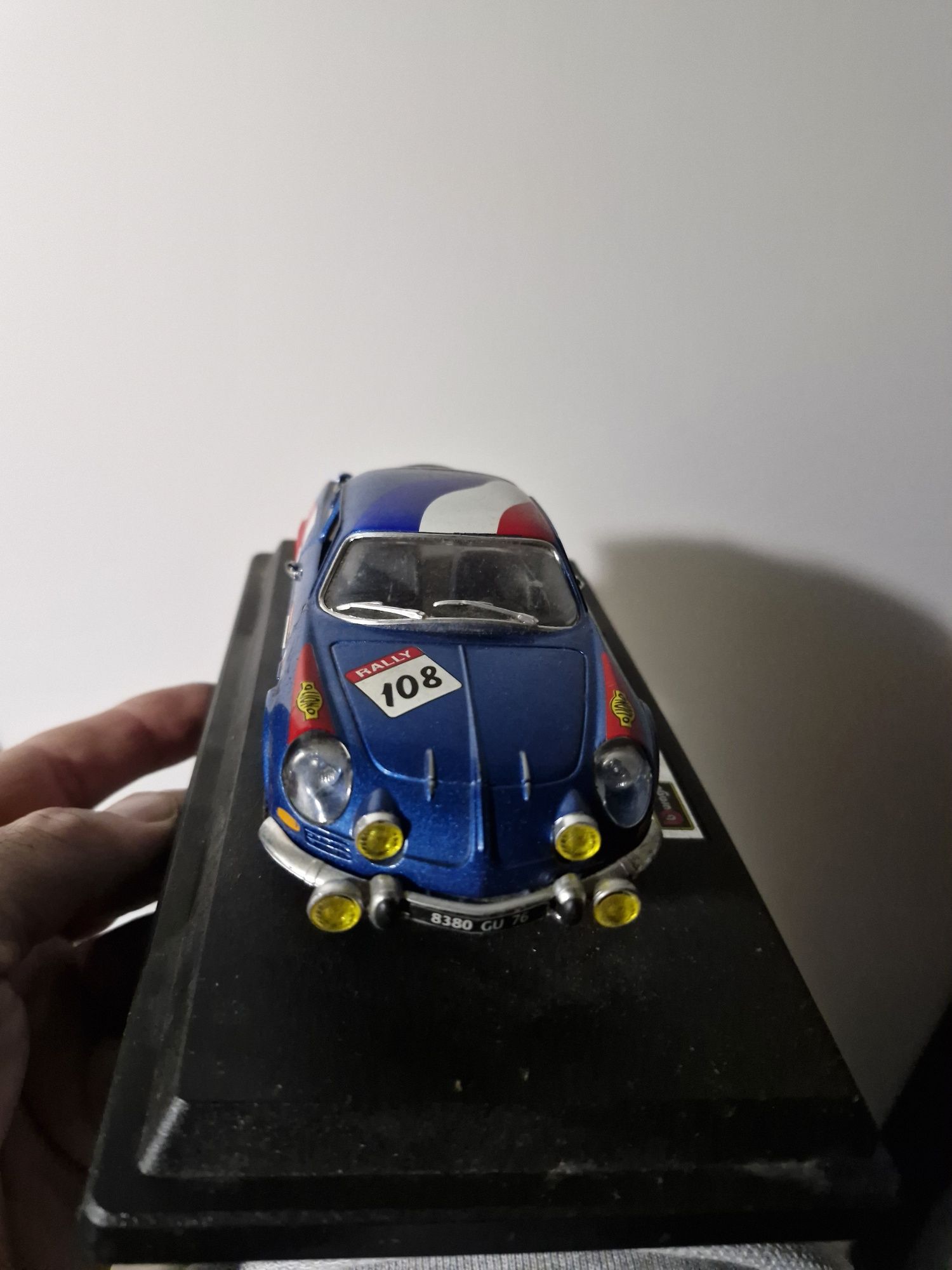 Carrinho miniatura alpine renault a110 .