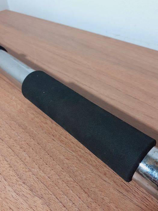 Drążek do podciągania 68-94cm