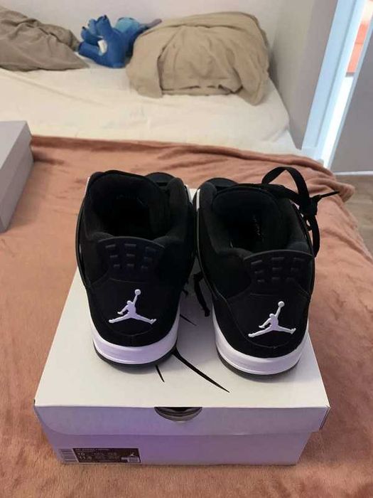 Jordan 4 Retro White Thunder Rozmiar.40