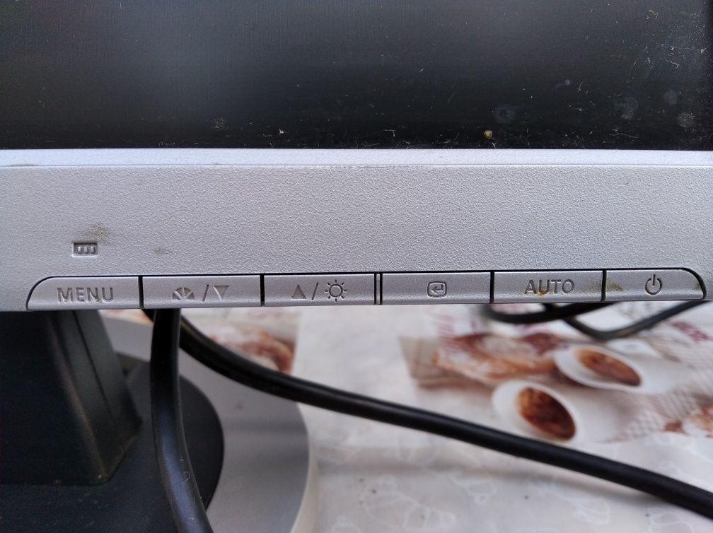 Samsung SyncMaster 710n