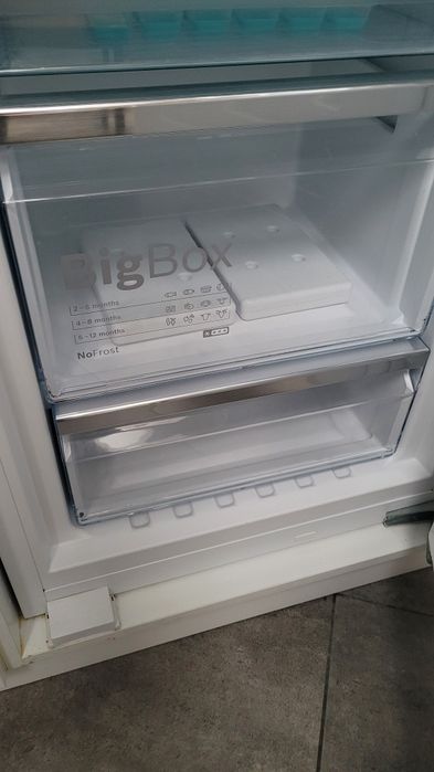 Lodówka Bosh pod zabudowę