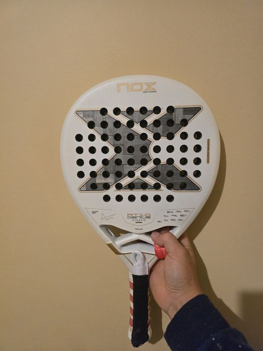 Raquete de padel AT10 Luxury Genius 12k Alum XTREM 2026 Agustin Tapia