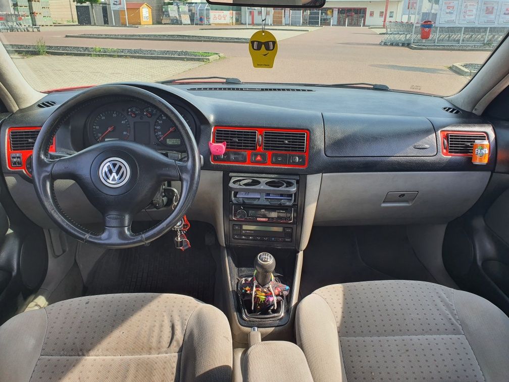 Golf 4 1,9tdi 90km 1998r