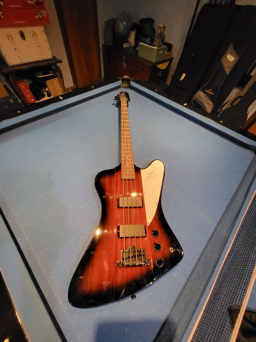 Baixo 4 Cordas - Epiphone Thunderbird IV VSB Como Novo
EpipheThunderbi