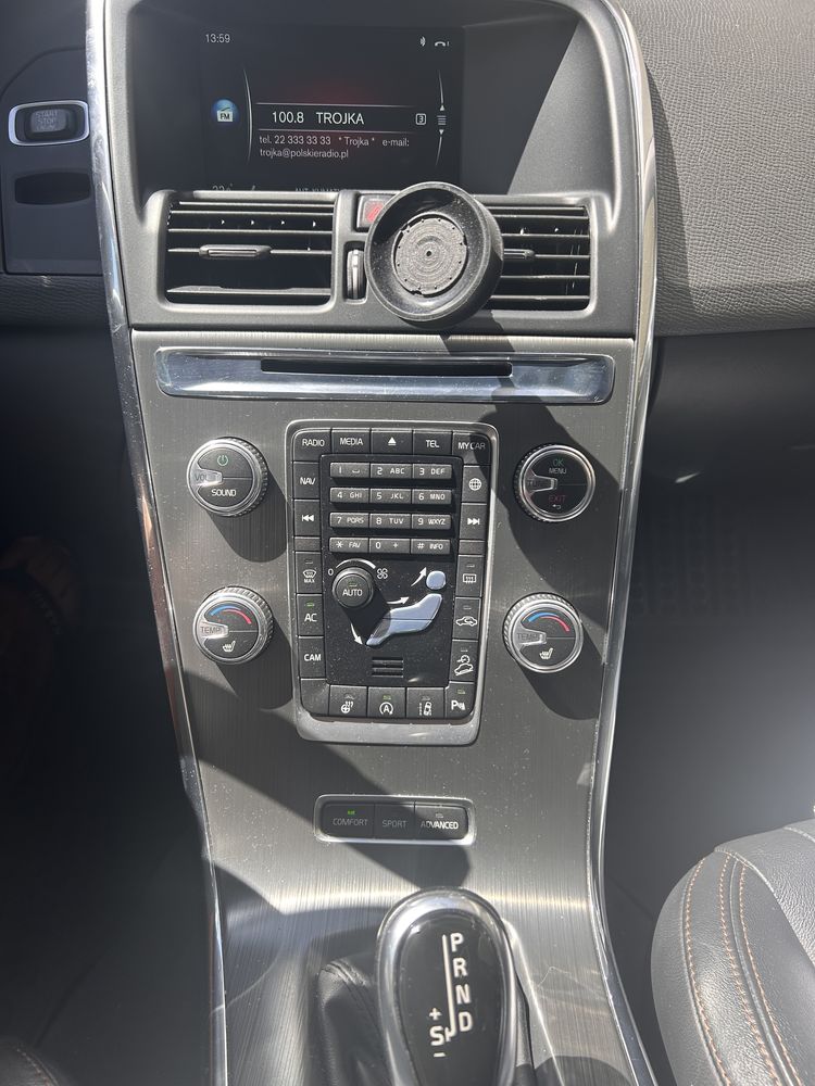 Volvo xc60 summum D5 2016 super stan