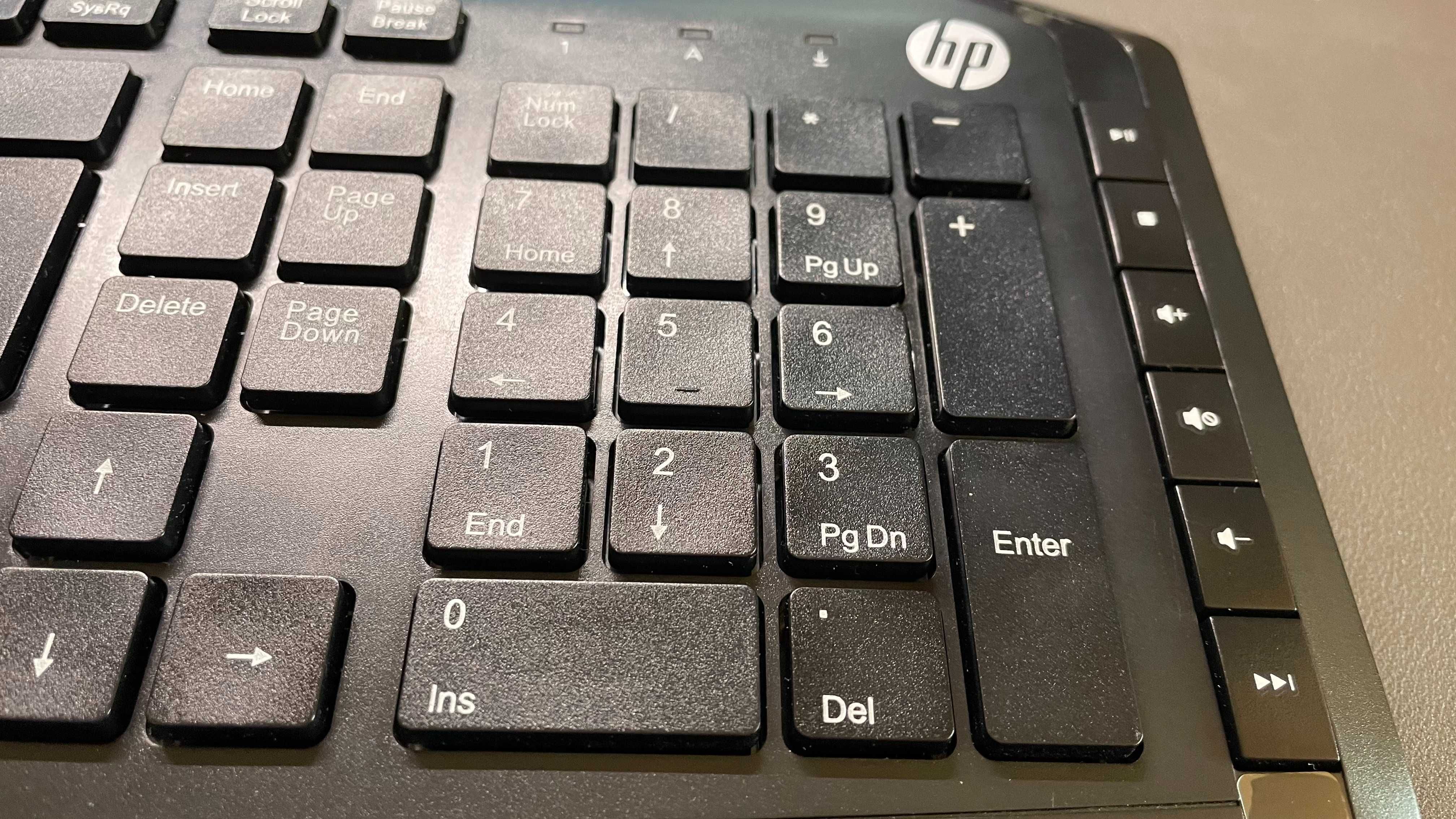 Conjunto Teclado e Rato HP USB (como novos)