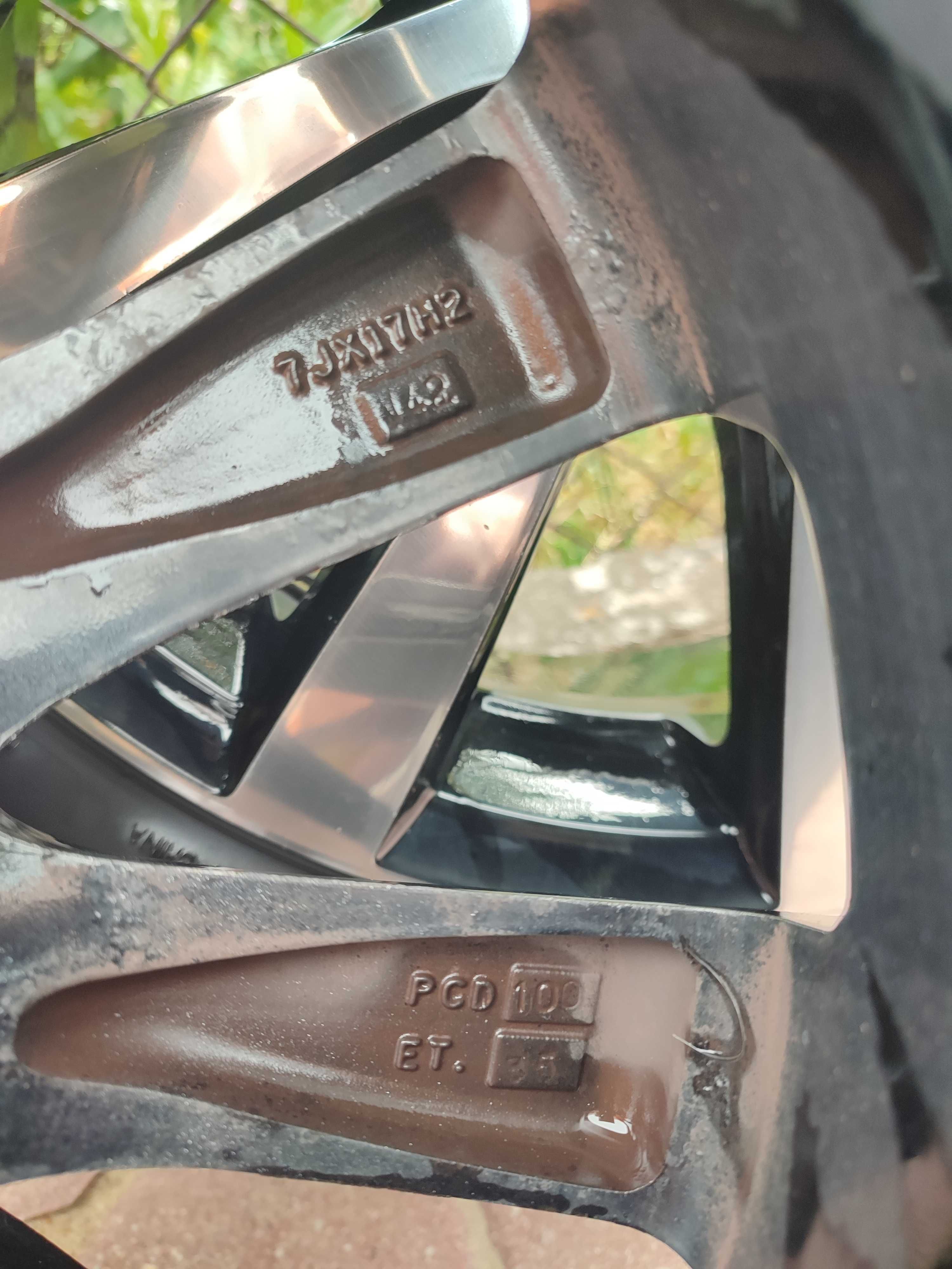 Koła z felgami aluminiowymi