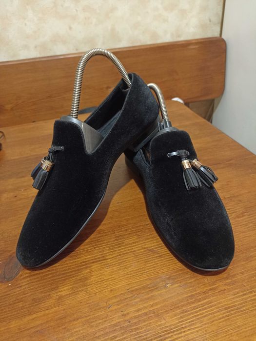 Свадебные черные бархатные лоферы с кисточками ZARA 40 размер 26 см