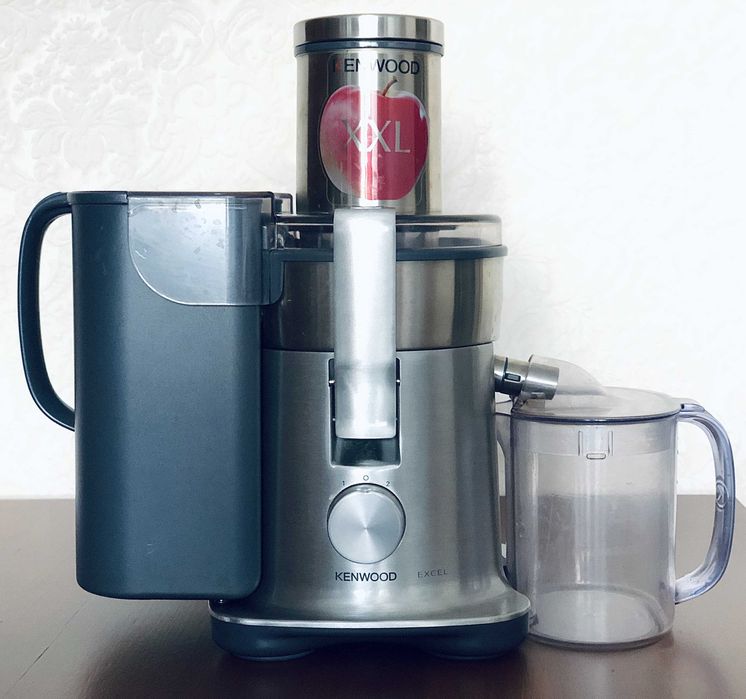 Соковижималка Kenwood JE 850