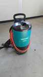 Truvox VBPIIe – Odkurzacz komercyjny plecakowy | 850W | 5 kg