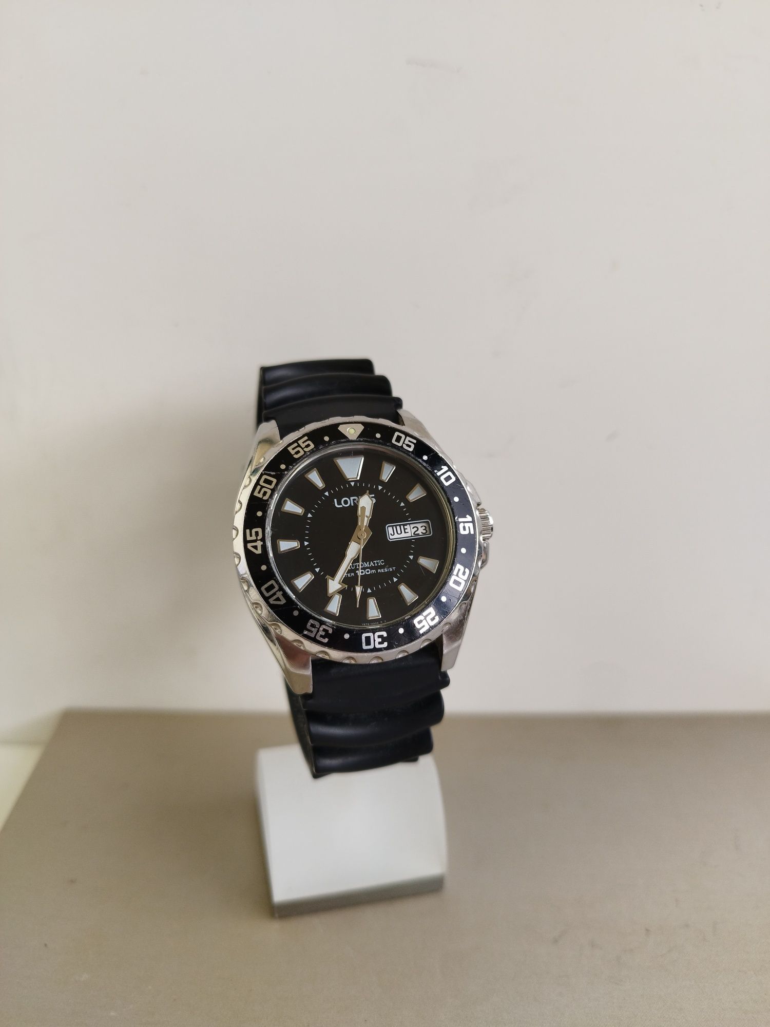 Relogio lorus modelo Y676-X019 automatico