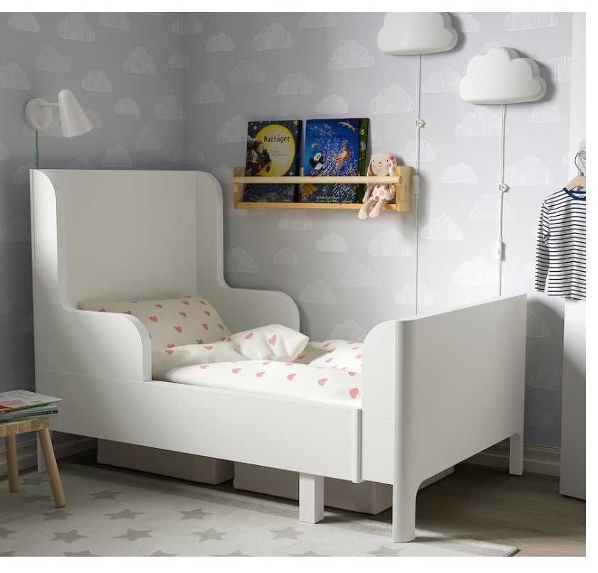 3 Camas extensíveis e 1 secretária