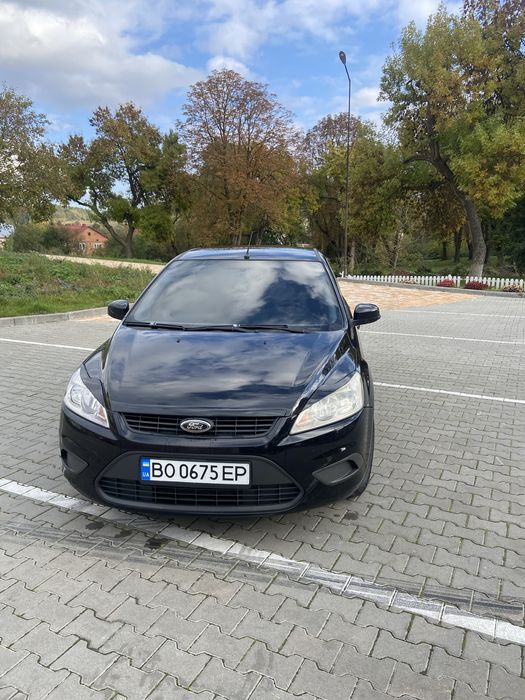 Форд фокус 2 в хорошому стані