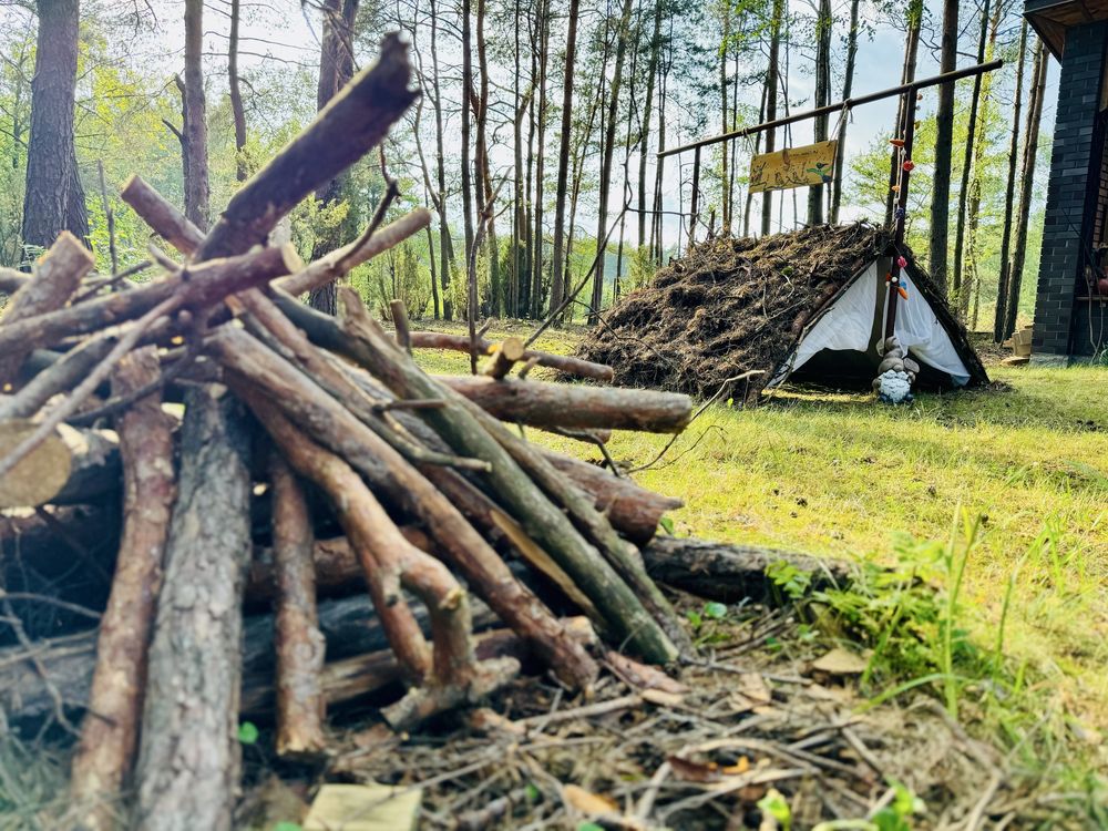 Szumilas- urokliwe siedlisko w lesie, kominek, jacuzzi, altana,