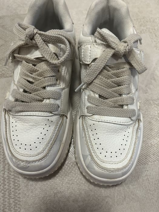 Кросівки білі 33 розмір