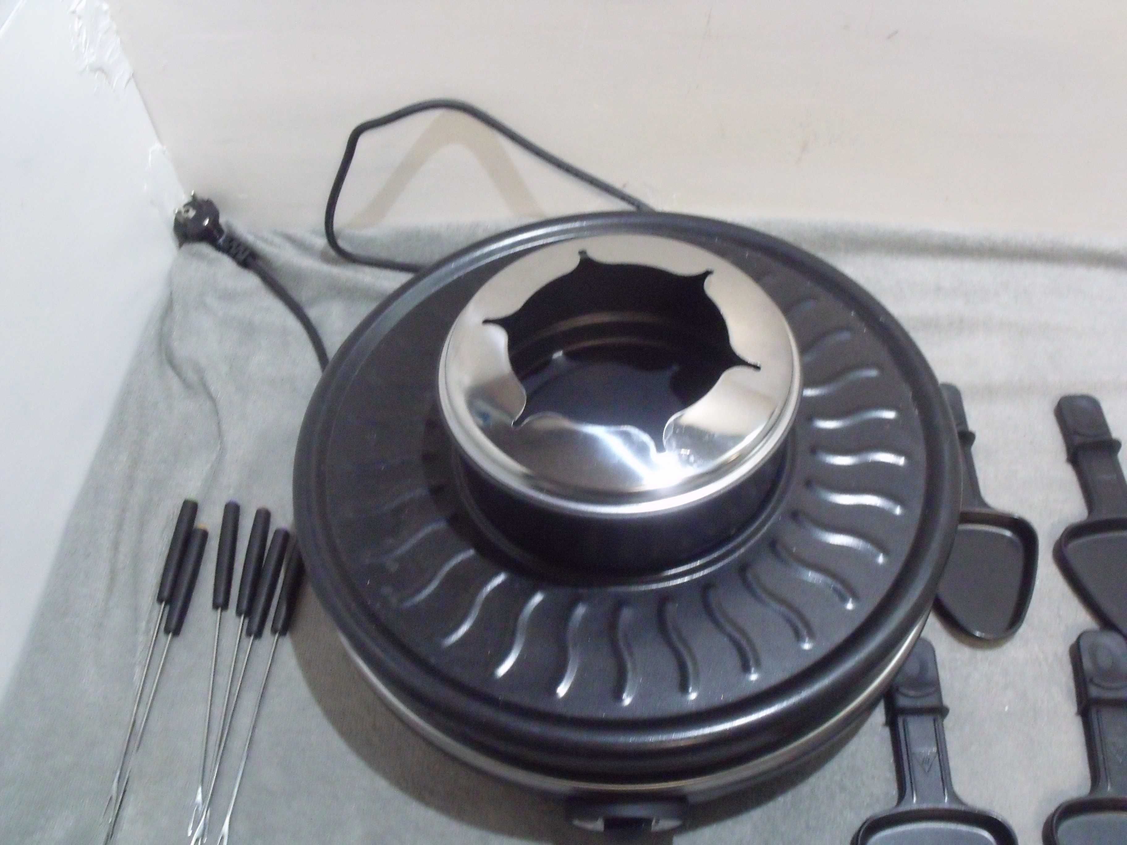 Grill elektryczny raclette i fondue 1L 1350 W Ø 38 cm 8 osób Klarstein