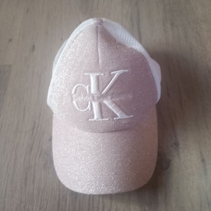 Кепочки  красивые
