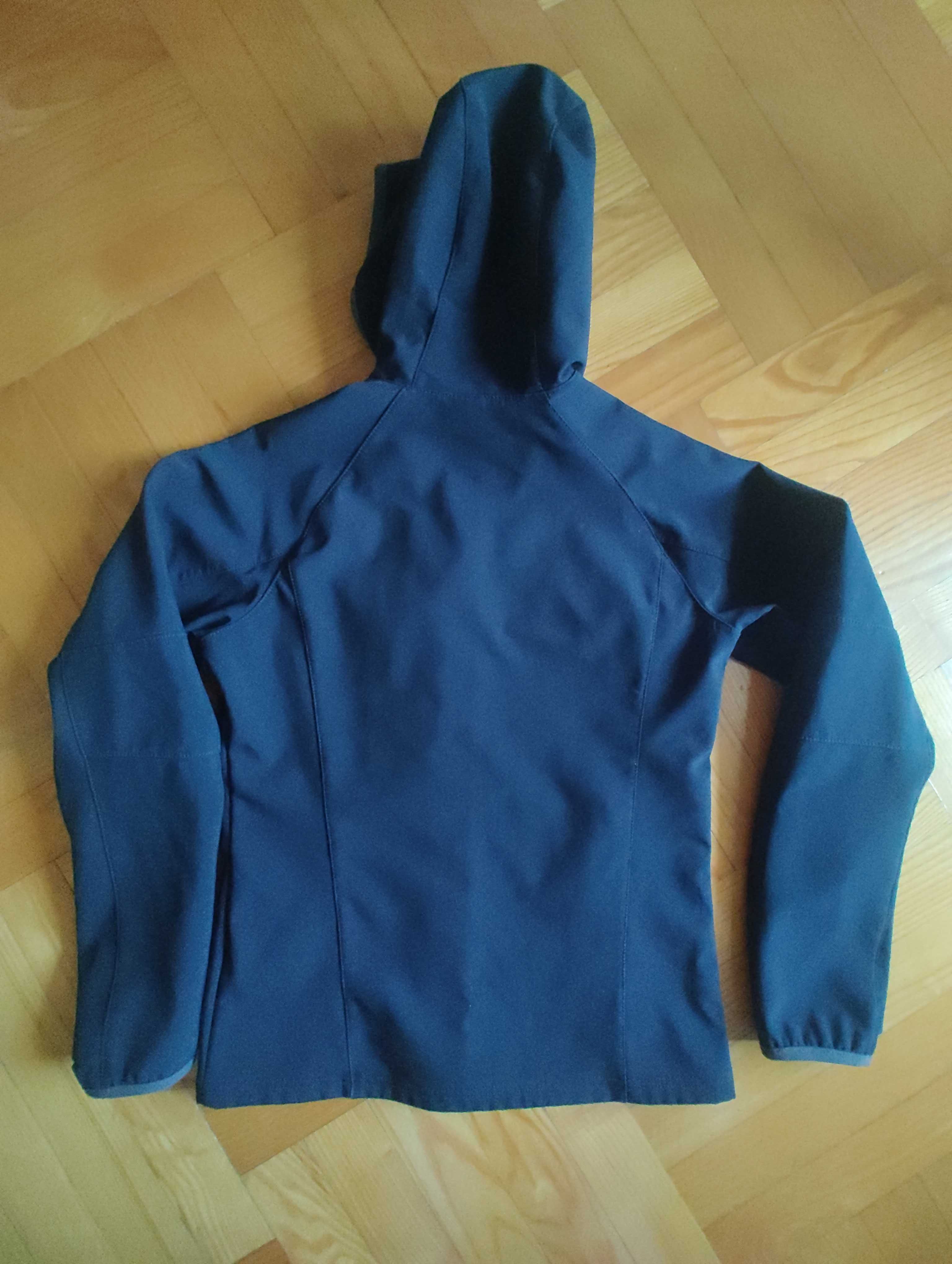 kurtka dziecięca softshell czarna, rozmiar ok. 140, wiek ok. 9-11 lat