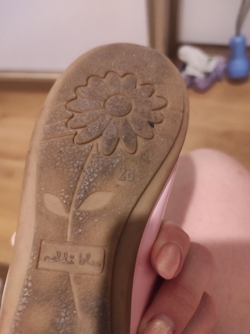 Buty buciki baletki wkładane na gumce różowe r.26 kokardy kokardki