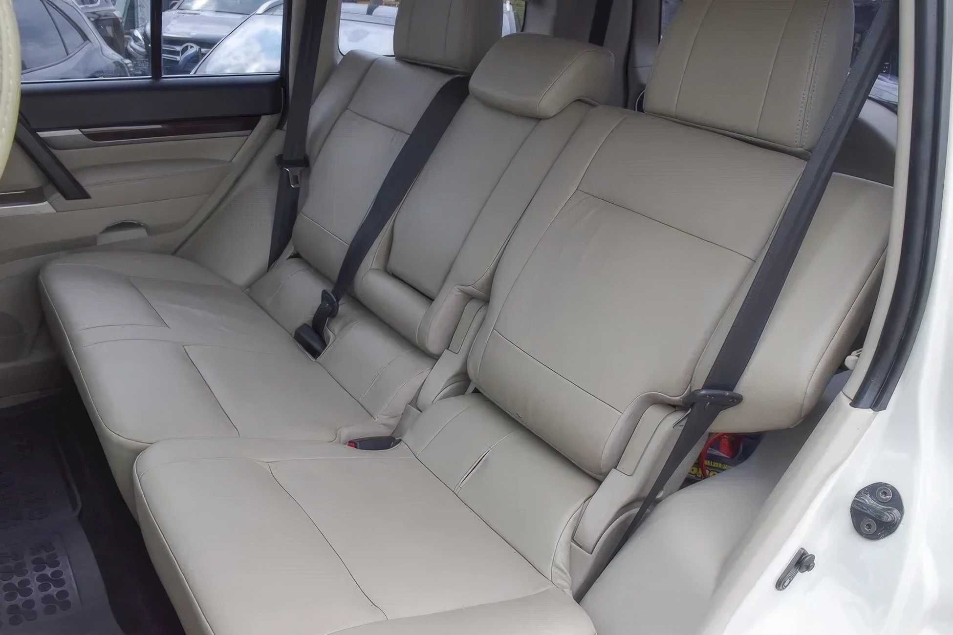2017 Mitsubishi Pajero