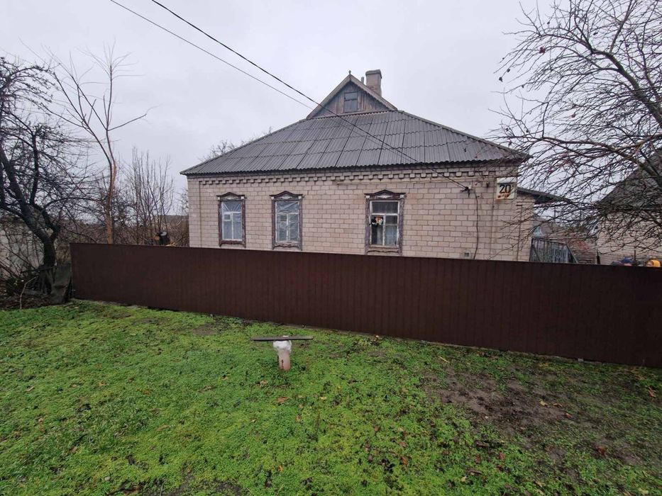 Поодам будинок в Романково