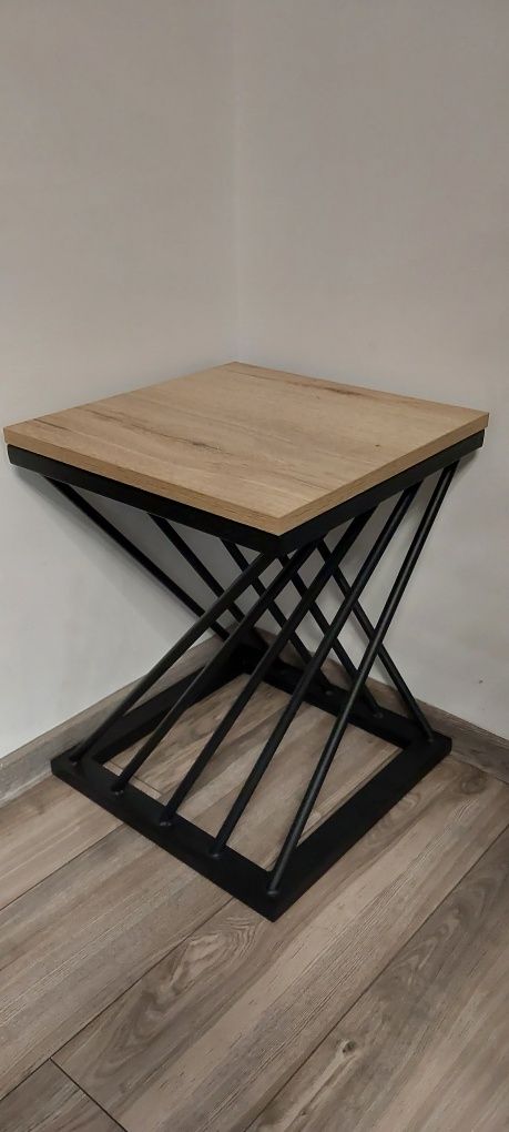 Stolik taboret 40x40