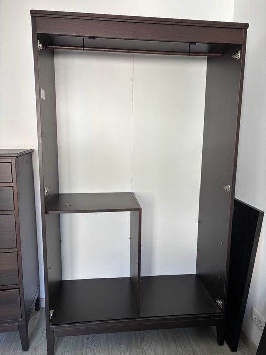 Roupeiro IKEA - IDANÄS em optimo estado