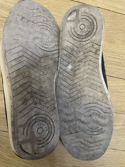 Продам жіноче взуття