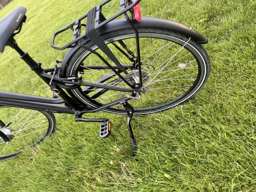 Rower trekkingowy Giant Attend RS 3 LDS Black/Grey