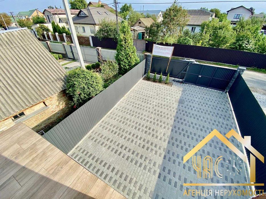 Продаж дуплексу без ремонту 130 м2 у центрі с. Гатне