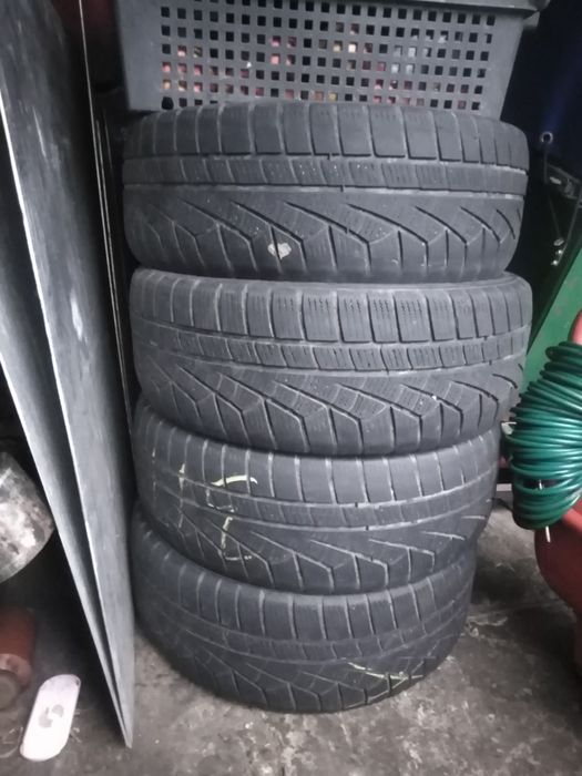 Гума R16 205/55 зимова