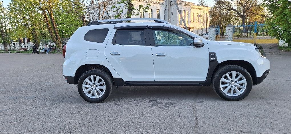 DACIA DUSTER Laureate 4×4wd