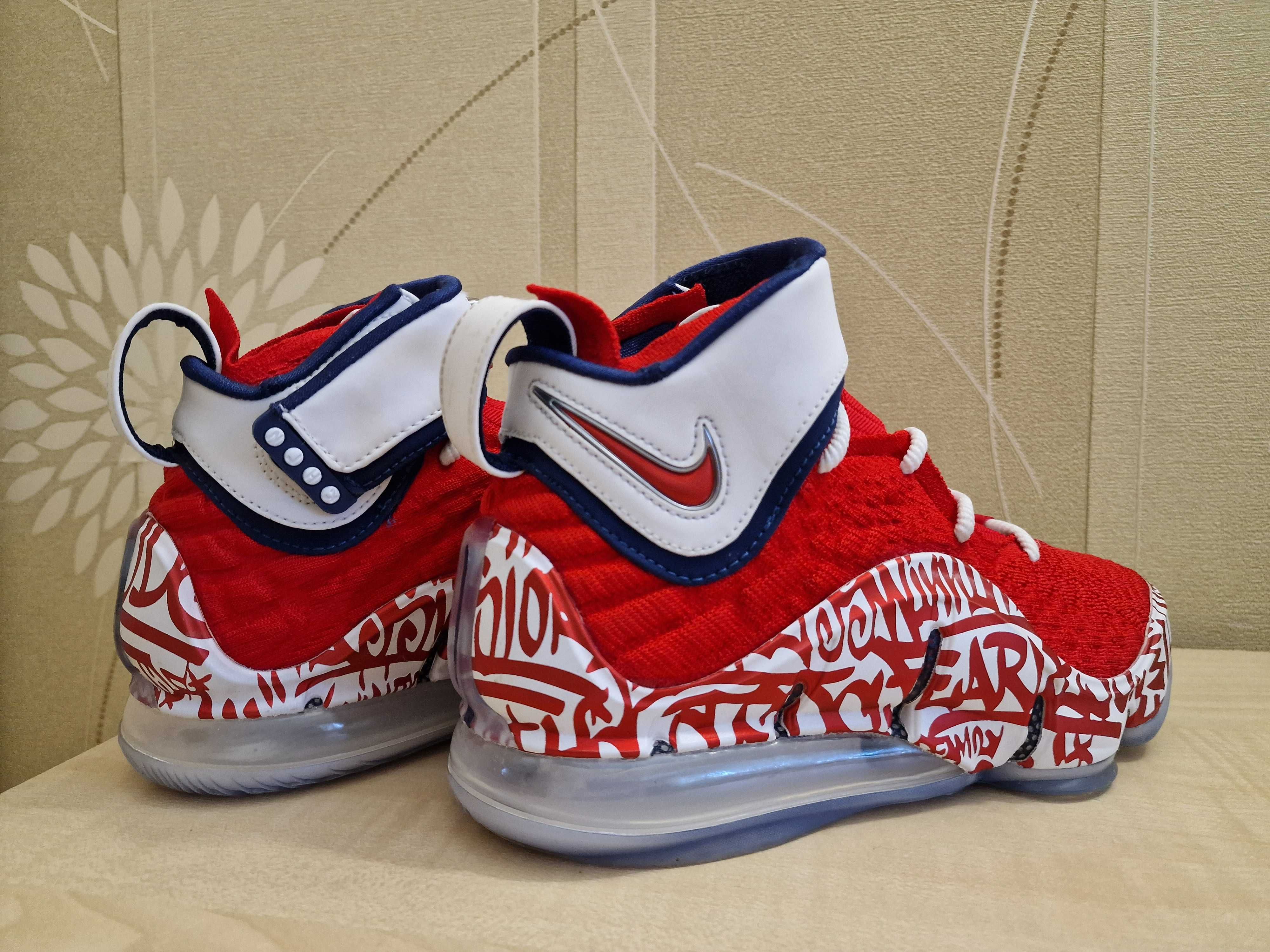 Кросівки Nike LeBron 17 Graffiti Remix Red оригінал розмір 37,5