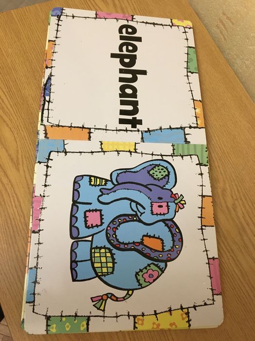 Дитяча книга «Тварини «маленький петчворк»