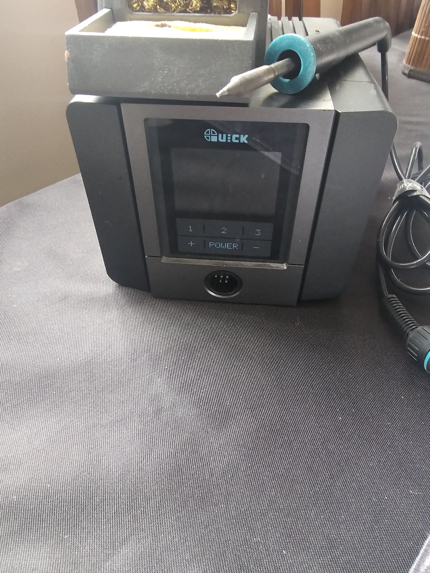 Stacja lutownicza Quick ts1200a