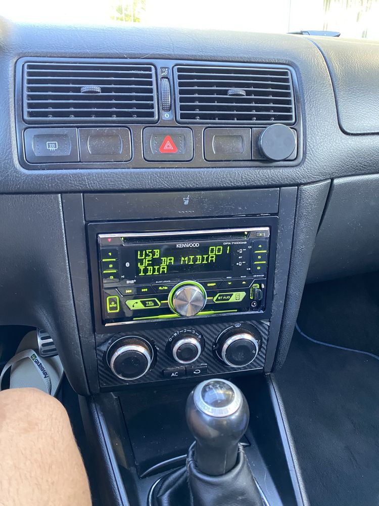 Golf 4 1.6 16v versão 25 years da Vw