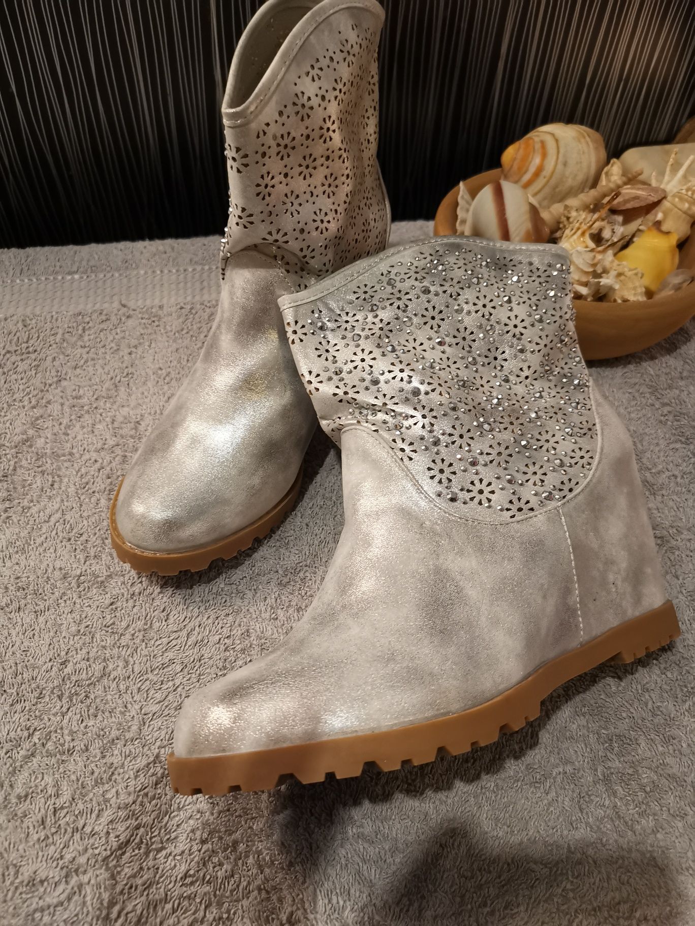 Botki srebrne 40/41