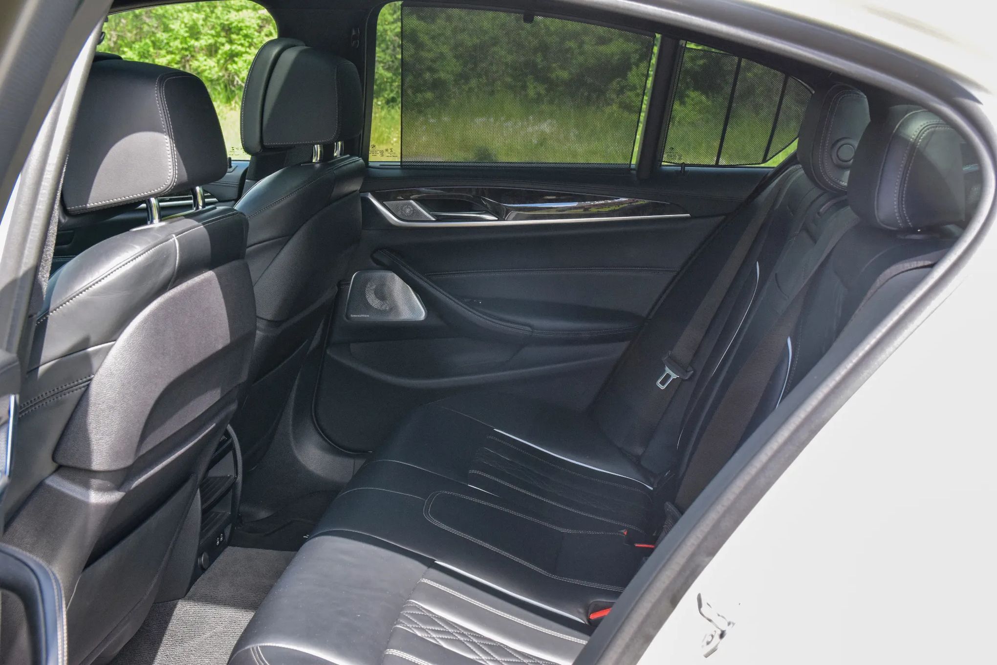 BMW Seria 5 M550i xDrive, FV23%, idealny stan, bogate wyposażenie