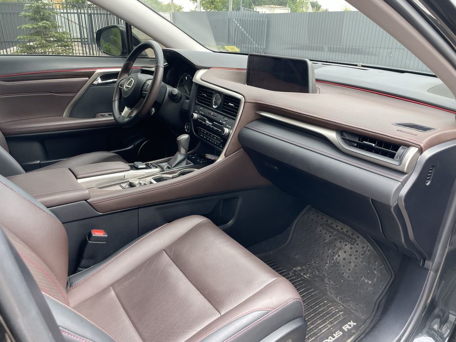 Lexus RX350L 3.5 бензин 7 місць як нова машина 2019