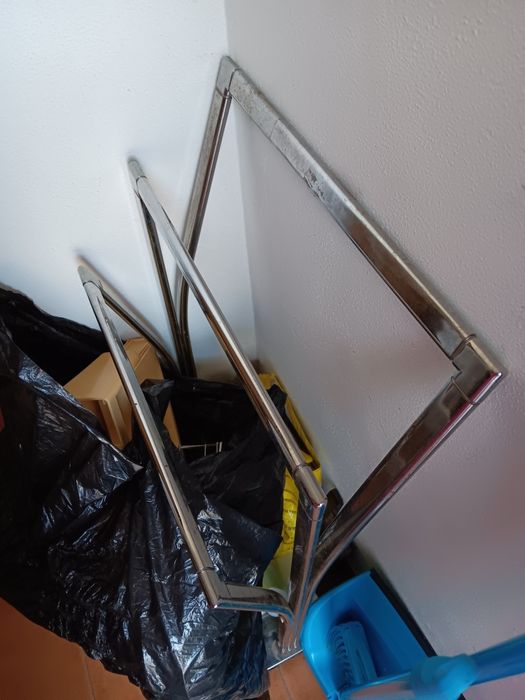 Para ferro velho. Sucata