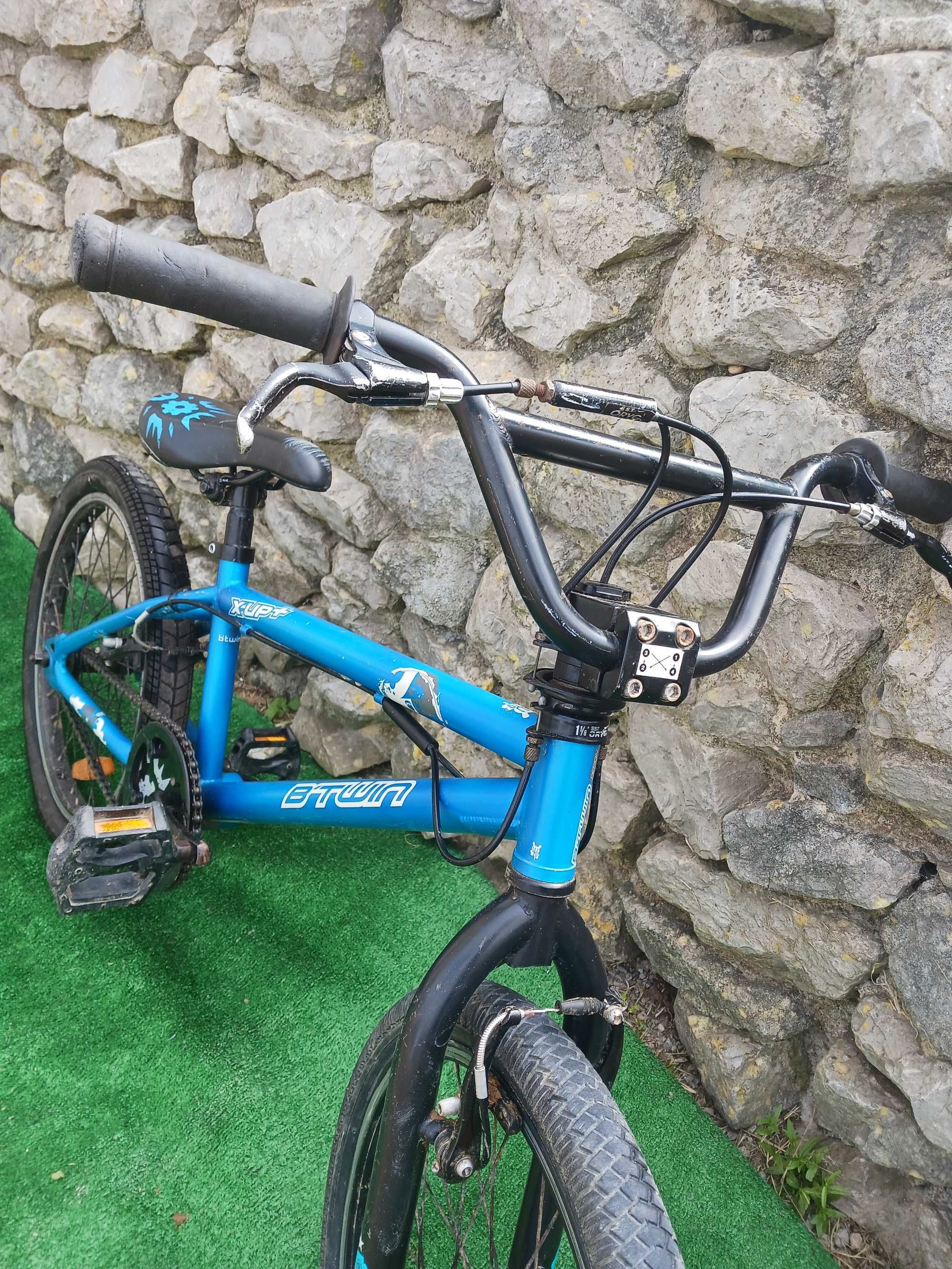 Bicicleta BMX btwin - em 2°mão usada mas em bom estado