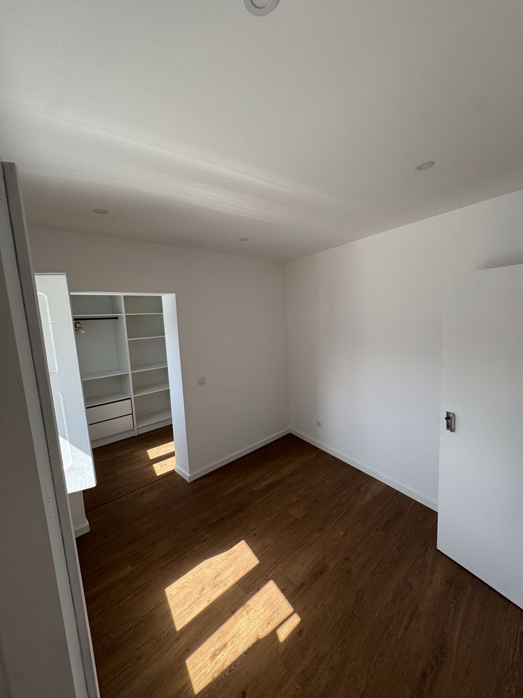 Paga 1 casa,  por 2 (T2 eT1 terreno 250m2 com pergola e churrasqueira)