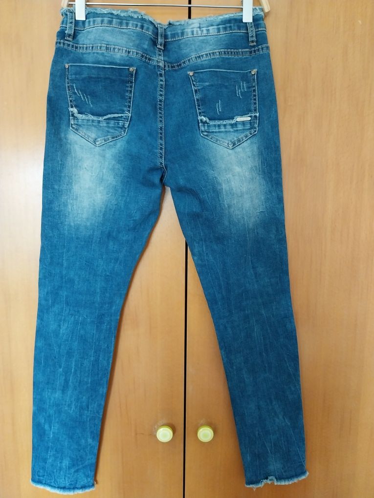 Jeans com perolas tam 38