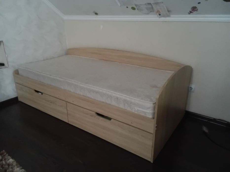 продаю нове спалене ліжко тому що не підійшов розмір