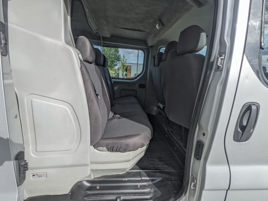 Opel Vivaro 1.9TDI 6ступка MAXI база оригінальний груз-пас в Україні