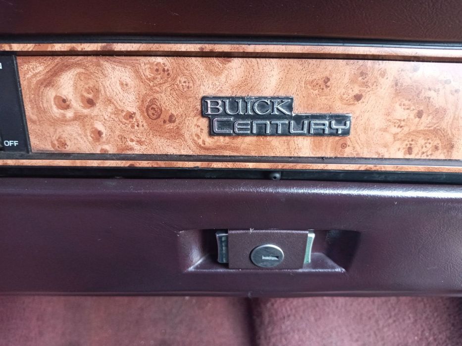 Продам Buick Century